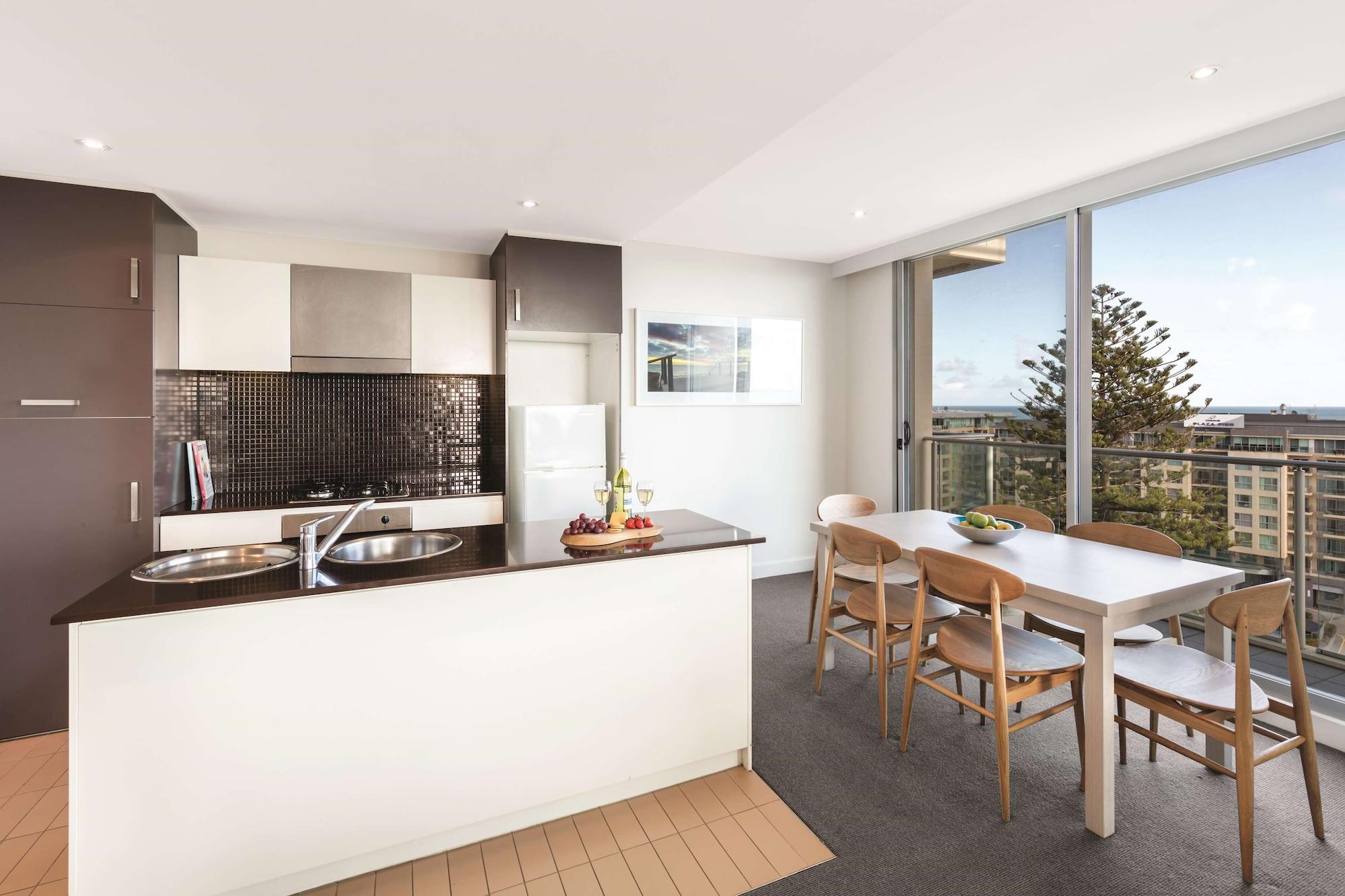 Oaks Glenelg Liberty Suites Adelaïde Extérieur photo