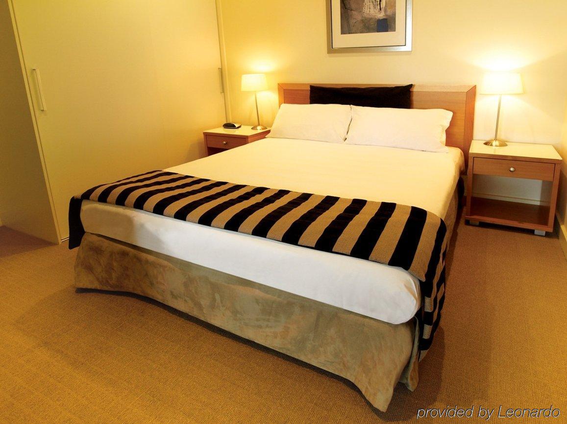 Oaks Glenelg Liberty Suites Adelaïde Extérieur photo